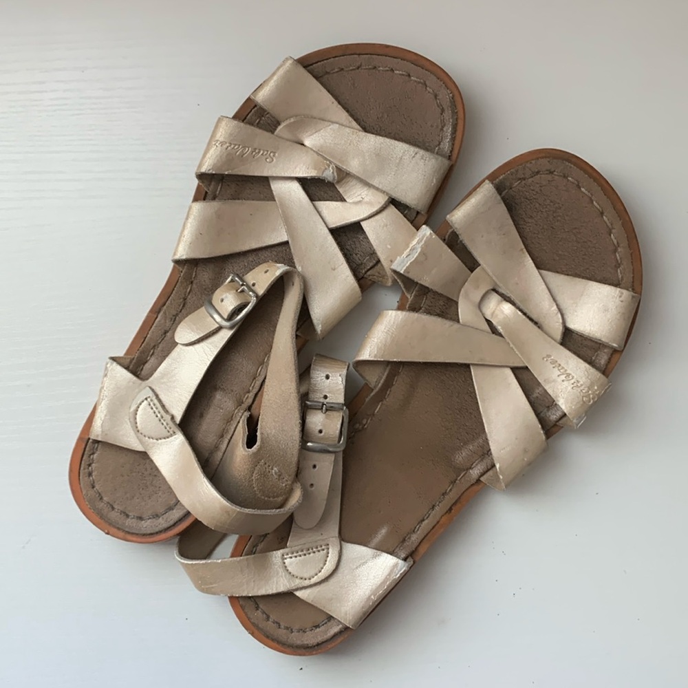 Saltwater by Hoy Sandals Women’s Size 5 Gold